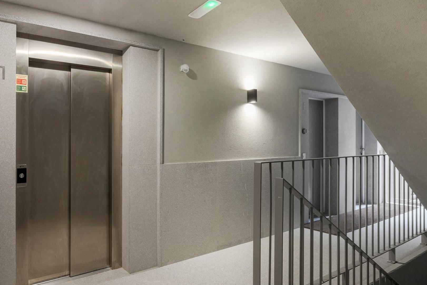 Guestready - Trendy Getaway In The Heart Of Porto Lägenhet Exteriör bild